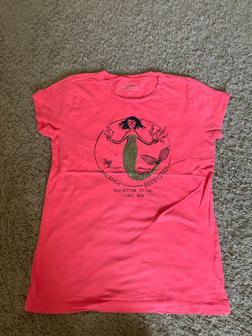 j.crew Crewcuts collectible GIRLS' t-shirt. size: 14. color: Pink.